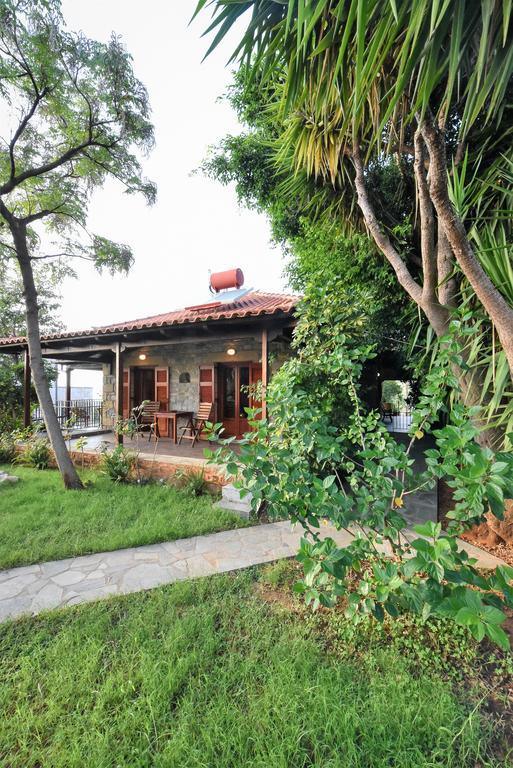 Villa Onar A Stone House With Amazing View Stoúpa Dış mekan fotoğraf