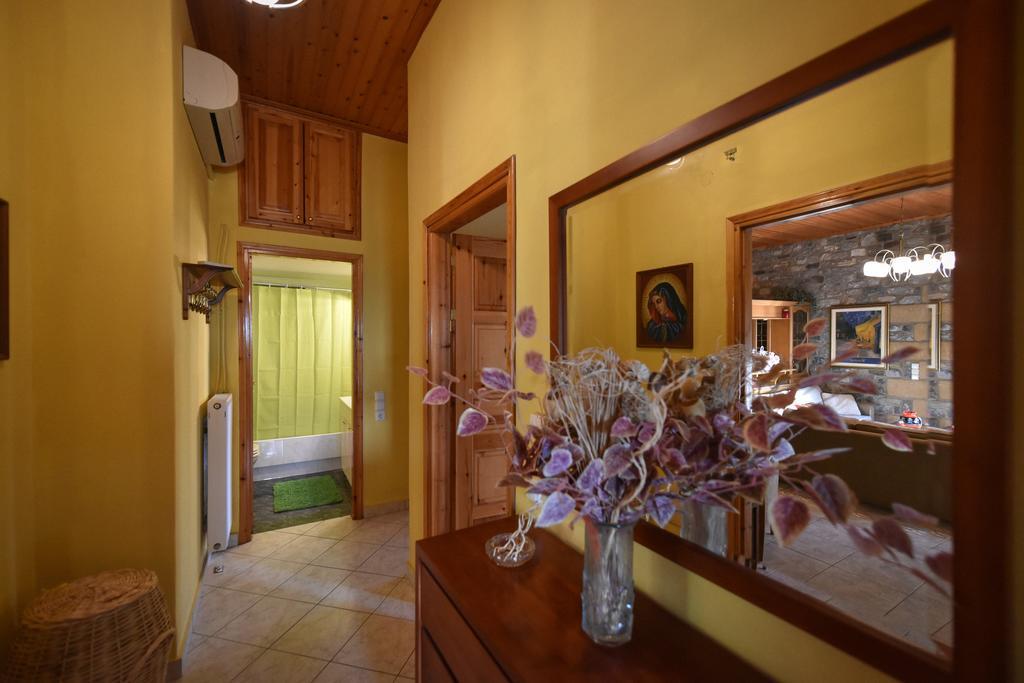 Villa Onar A Stone House With Amazing View Stoúpa Dış mekan fotoğraf