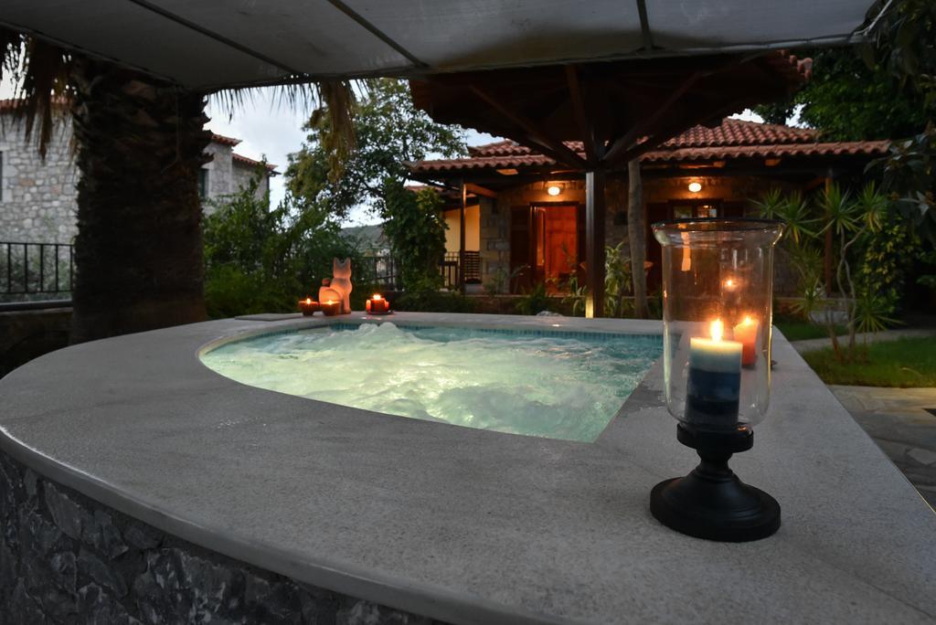 Villa Onar A Stone House With Amazing View Stoúpa Dış mekan fotoğraf